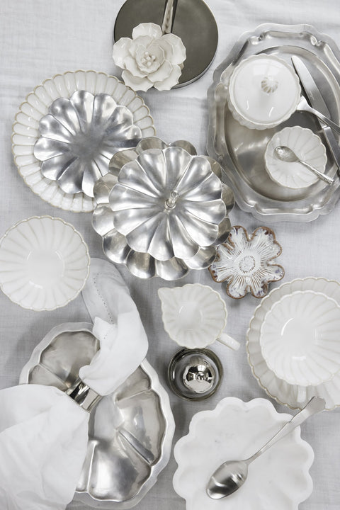 Philine centre piece H23 cm. antique silver