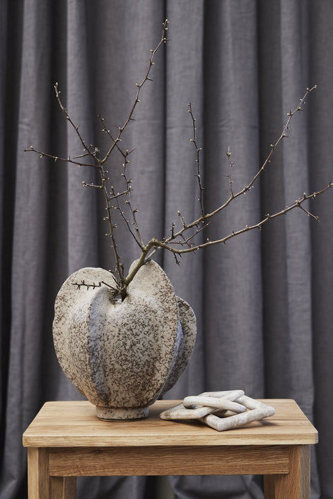 Hevenne vase H26.5 cm. linen