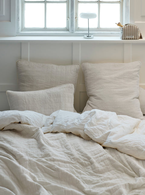 Isadora bedspread 260x240 cm. off white