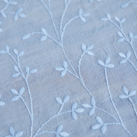 Eloise tablecloth 320x160 cm. light blue