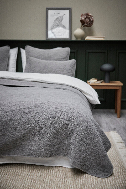 Isabelle bedspread 260x240 cm. grey
