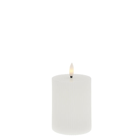 Lillia  LED candle  H10 cm. white