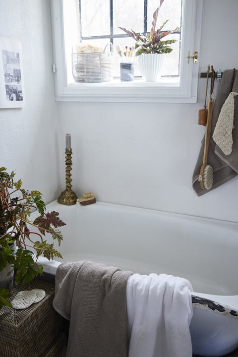 Molli bath towel 140x70 cm. white