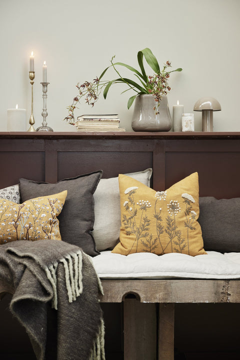 Lillia  LED candle  H12 cm. linen