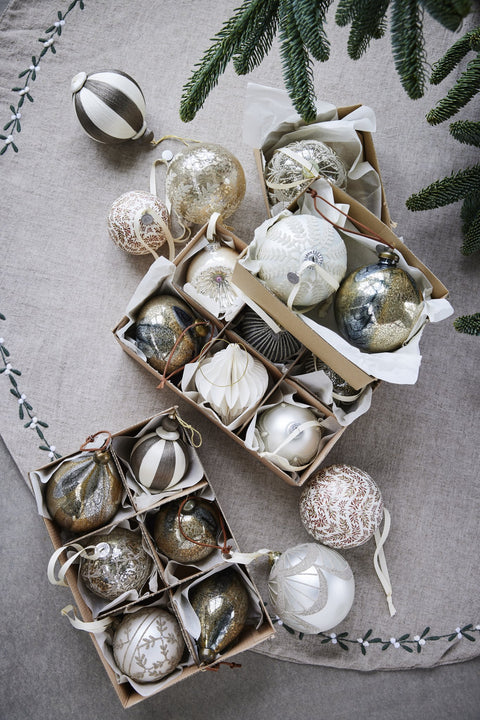 Nosille decoration H10 cm. silver