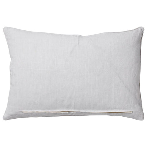 Fleurinne cushion white sands 60x40 cm.