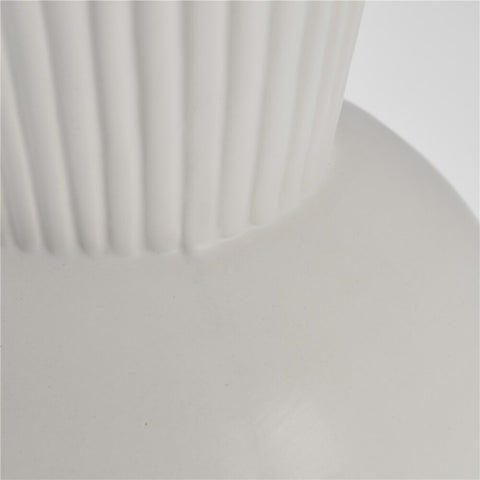 Anine vase H29.3 cm. white