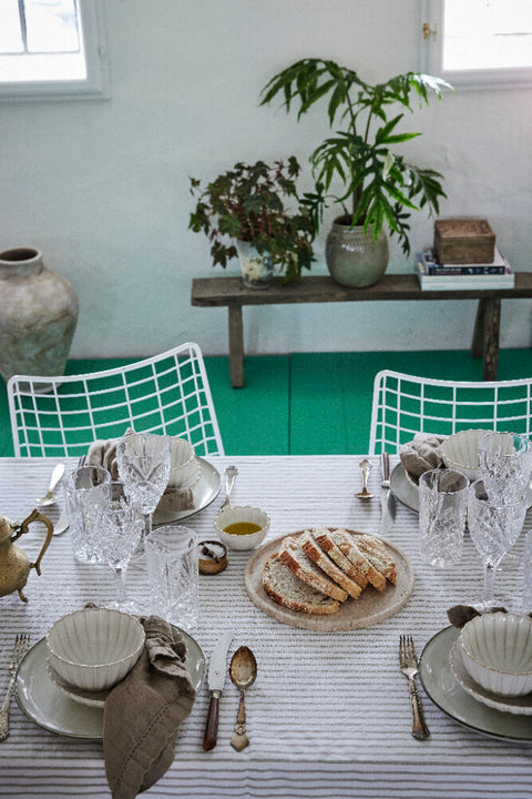 Olivia tablecloth 220x140 cm. sand striped