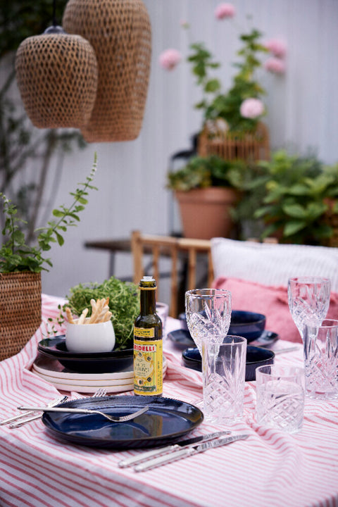 Olivia tablecloth Ø140 cm. white red/white striped