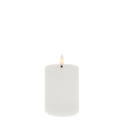 Lillia  LED candle  H10 cm. white