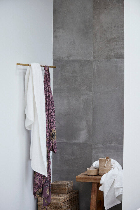 Molli bath towel 140x70 cm. white