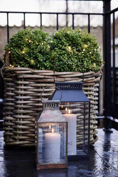 Signe  lantern H30.5 cm. antique brass